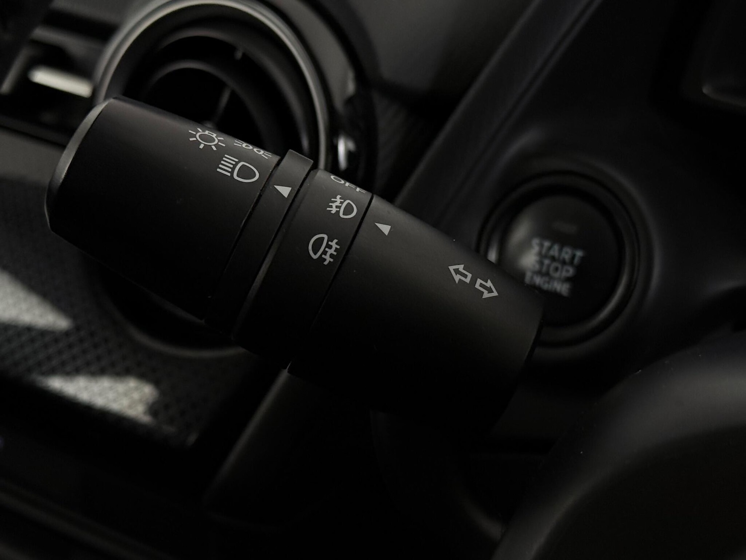 Used Mazda Mazda2 2017 for sale - 77180903: Photo 15