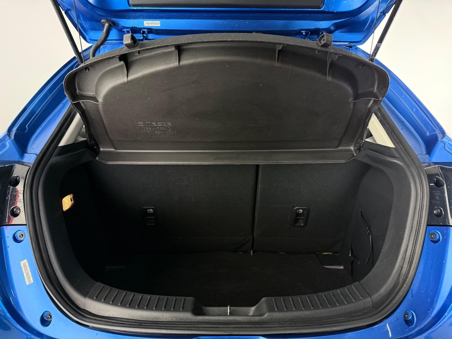 Used Mazda Mazda2 2017 for sale - 77180903: Photo 7