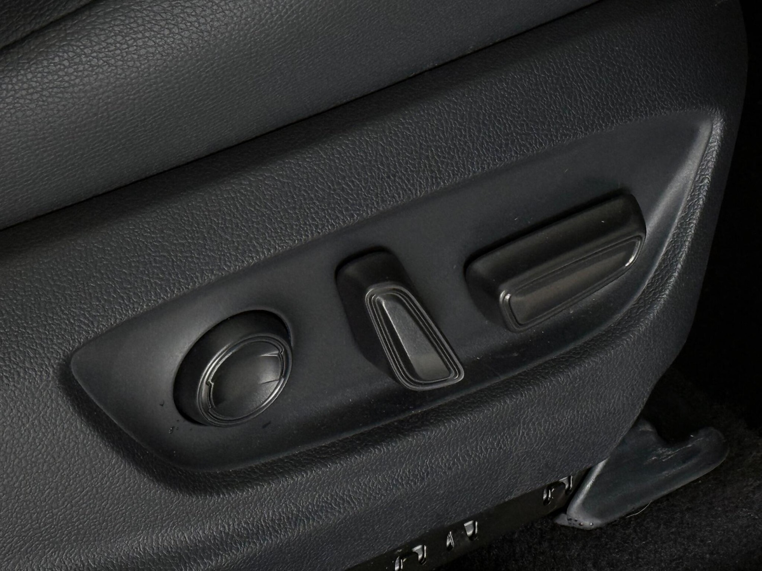 Used Toyota C-HR 2024 for sale - 77221643: Photo 16