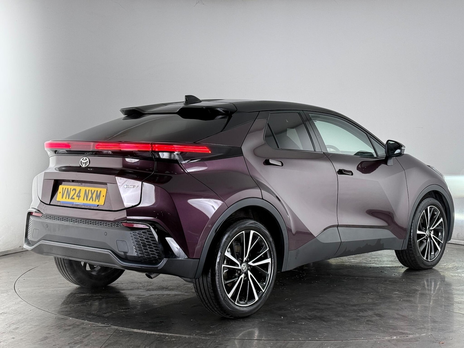 Used Toyota C-HR 2024 for sale - 77221643: Photo 6