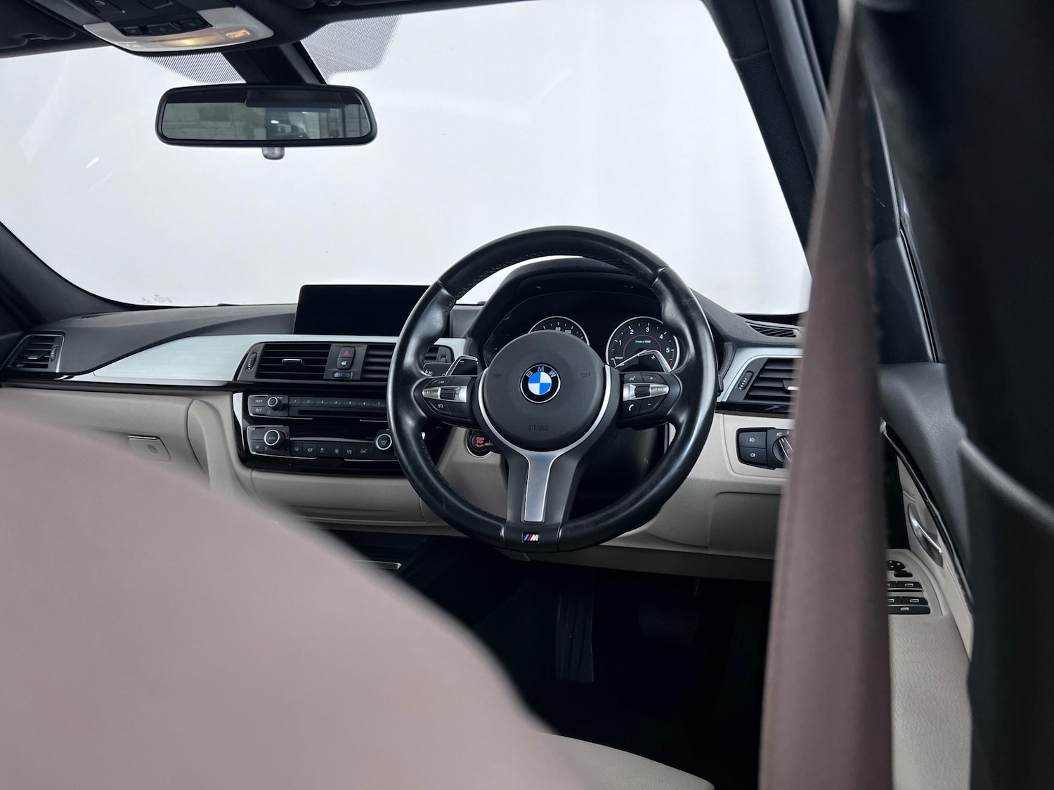 Used BMW 3 Series 2017 for sale - 77217030: Photo 23