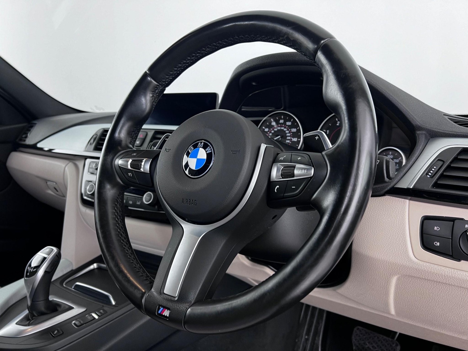 Used BMW 3 Series 2017 for sale - 77217030: Photo 25