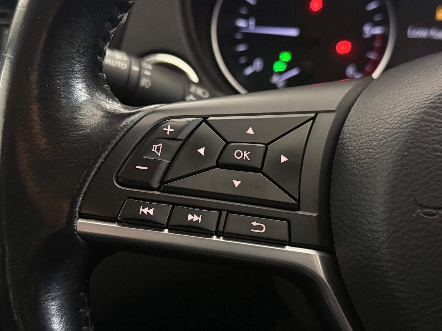 Used Nissan Qashqai for sale - 76468119: Photo 23