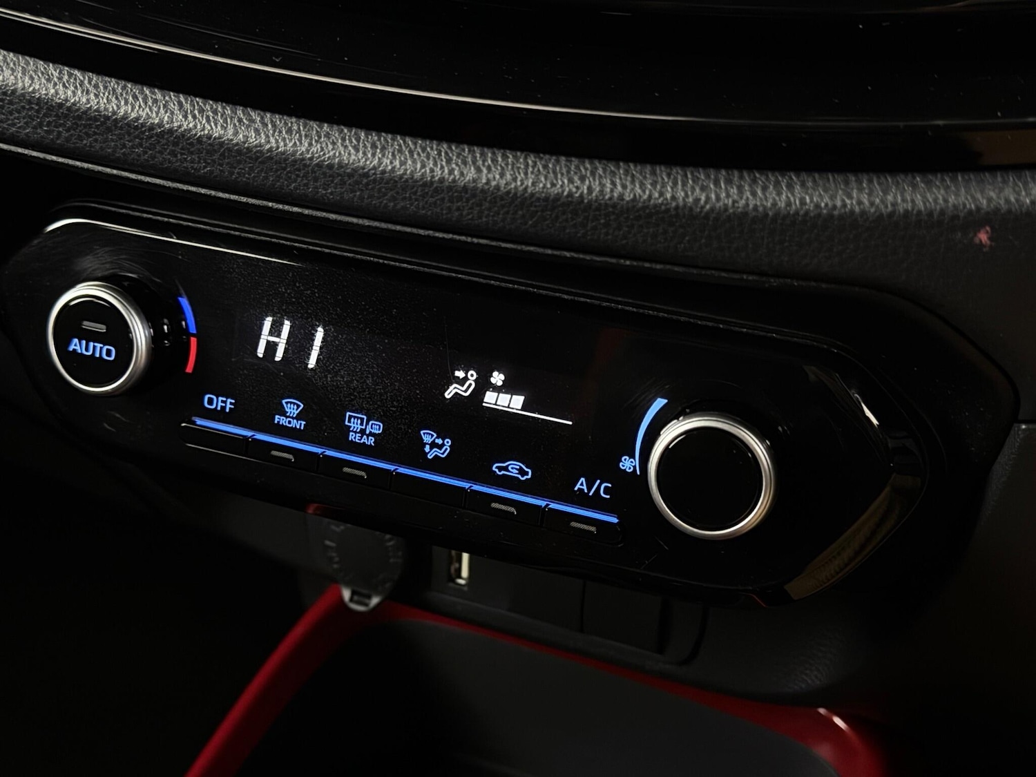 Used Toyota Aygo X 2022 for sale - 76619877: Photo 38