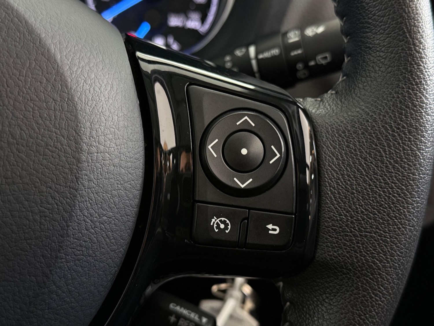 Used Toyota Yaris 2019 for sale - 77242964: Photo 19