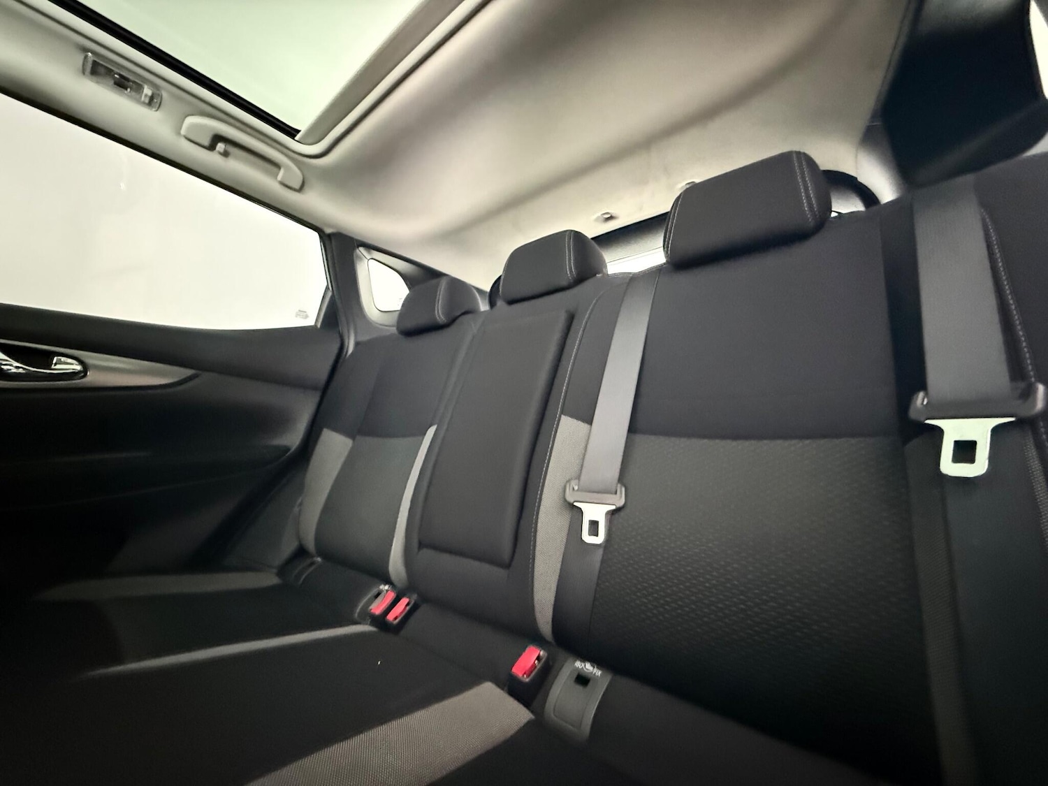 Used Nissan Qashqai for sale - 76468107: Photo 17