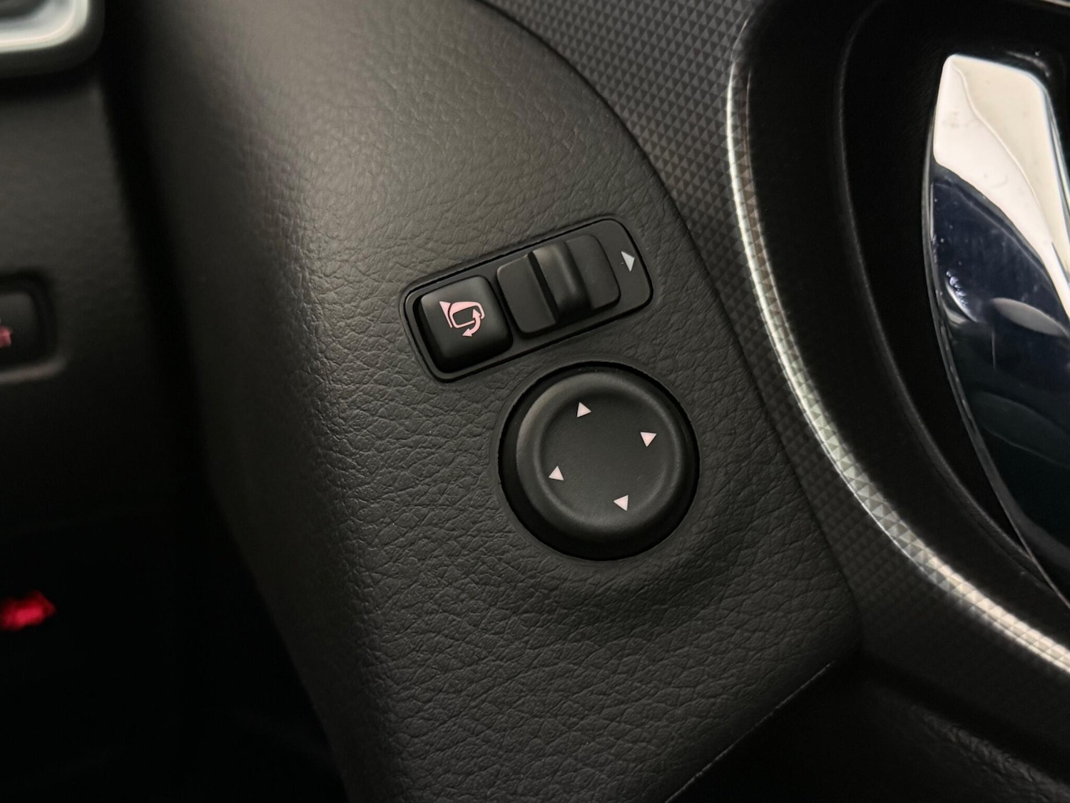 Used Nissan Qashqai for sale - 76468107: Photo 38