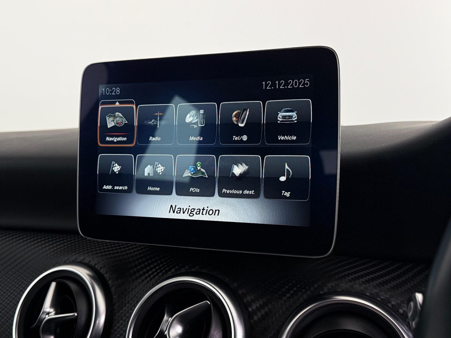 Used Mercedes-Benz A-Class 2017 for sale - 76727457: Photo 32