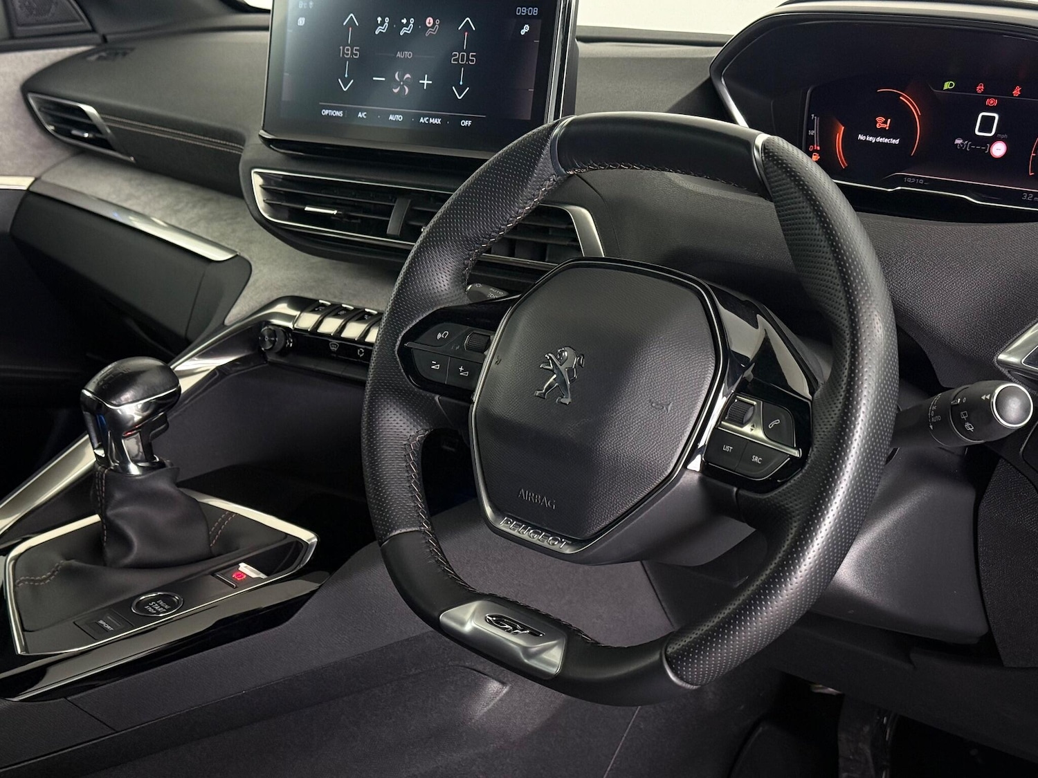 Used Peugeot 3008 2021 for sale - 77221726: Photo 10