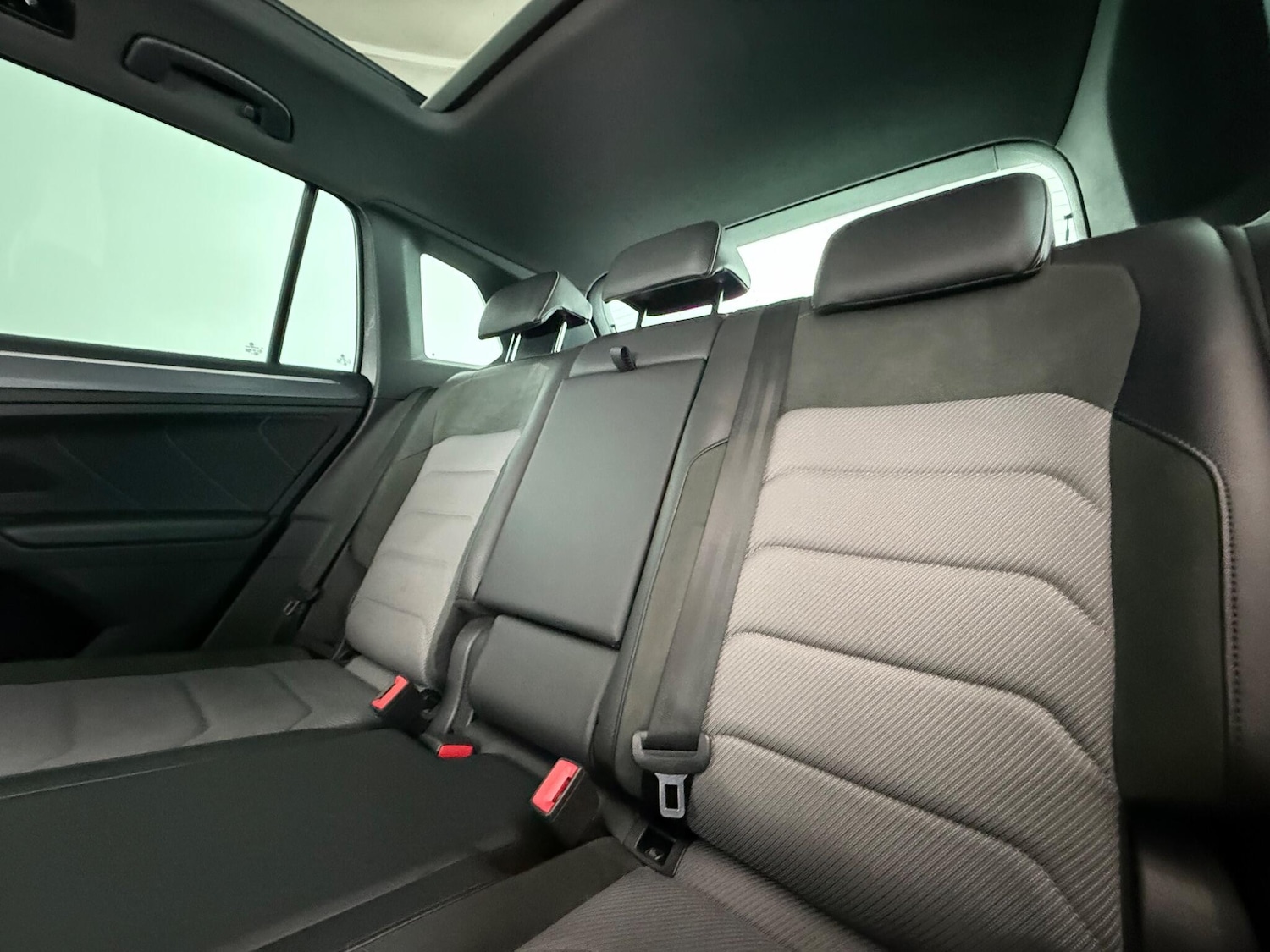 Used Volkswagen Tiguan 2018 for sale - 77587416: Photo 12