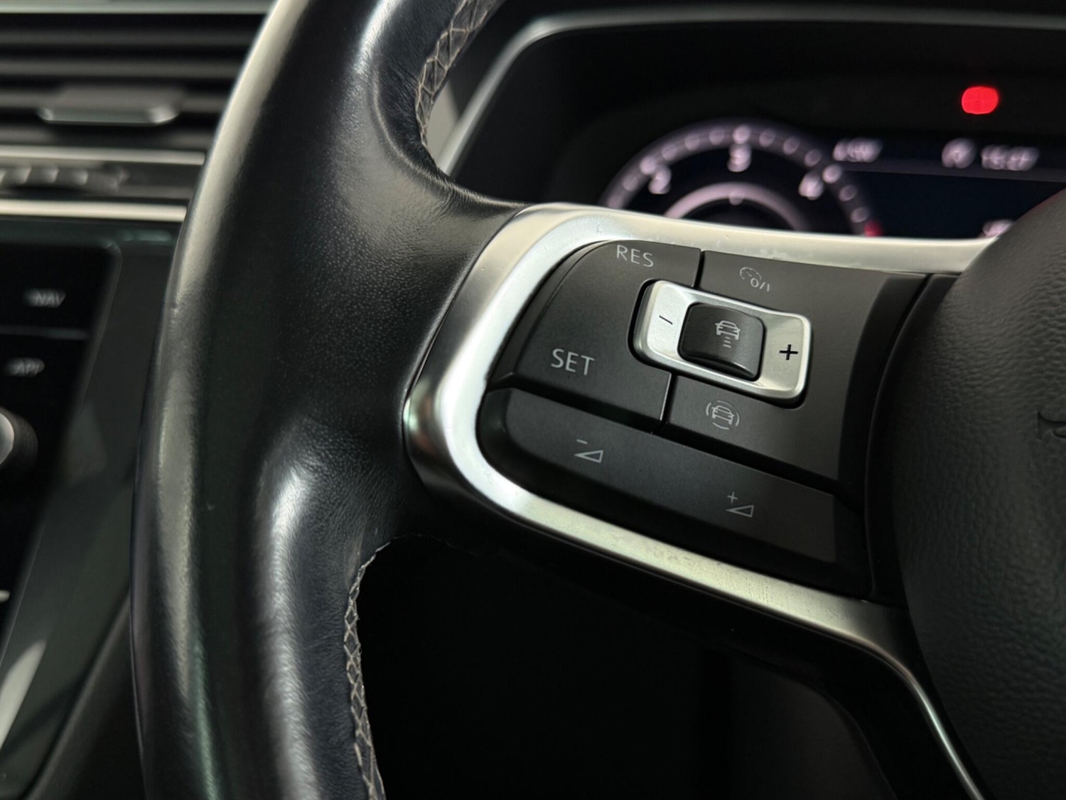 Used Volkswagen Tiguan 2018 for sale - 77587416: Photo 14