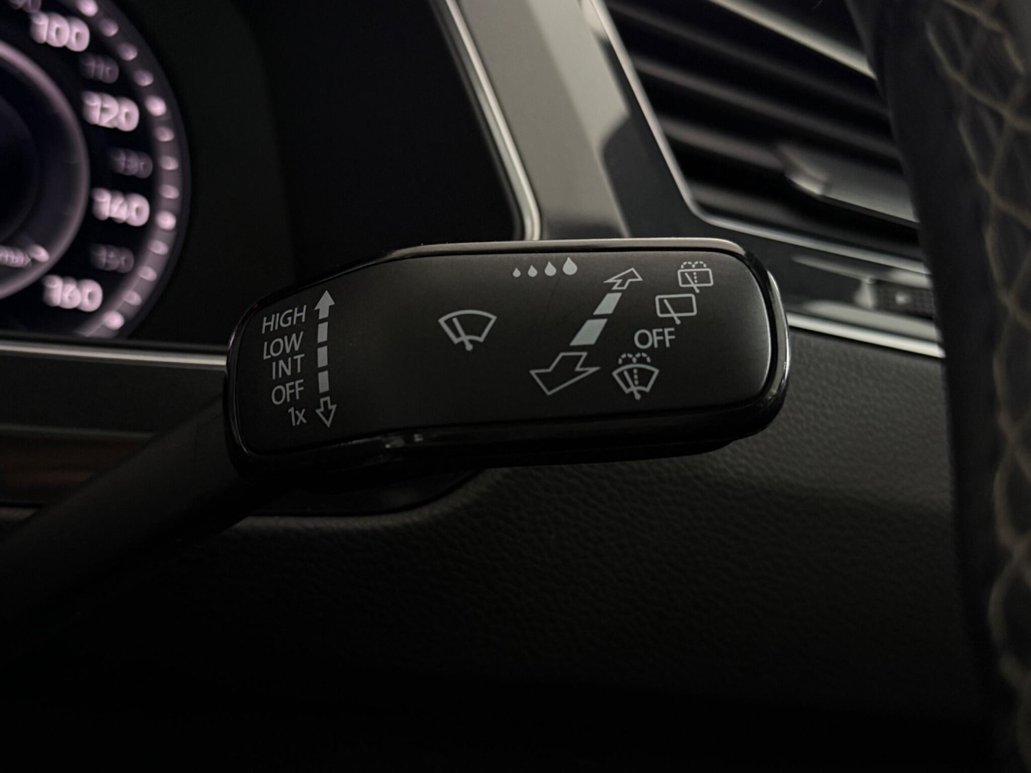 Used Volkswagen Tiguan 2018 for sale - 77587416: Photo 18