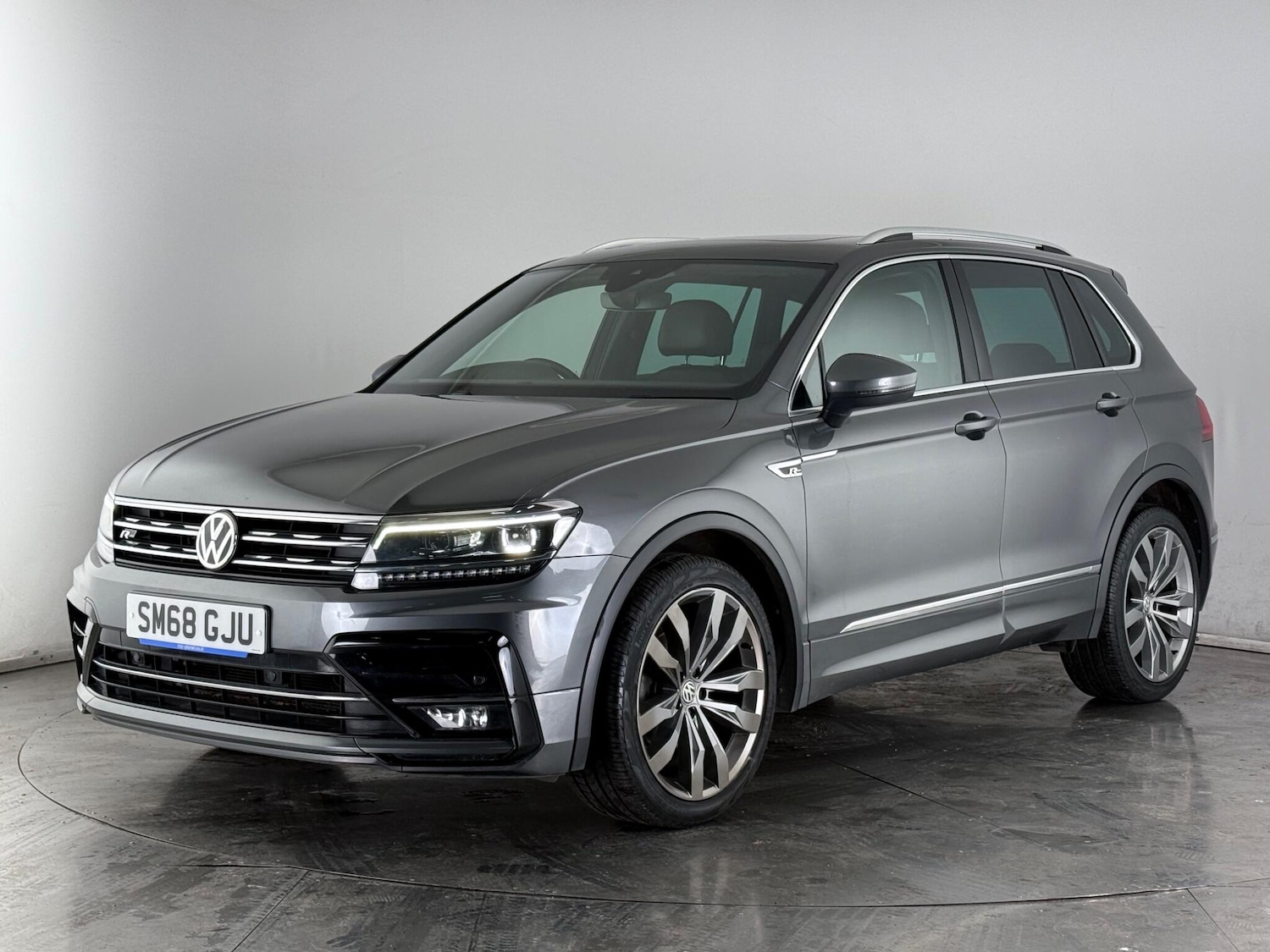 Used Volkswagen Tiguan 2018 for sale - 77587416: Photo 2