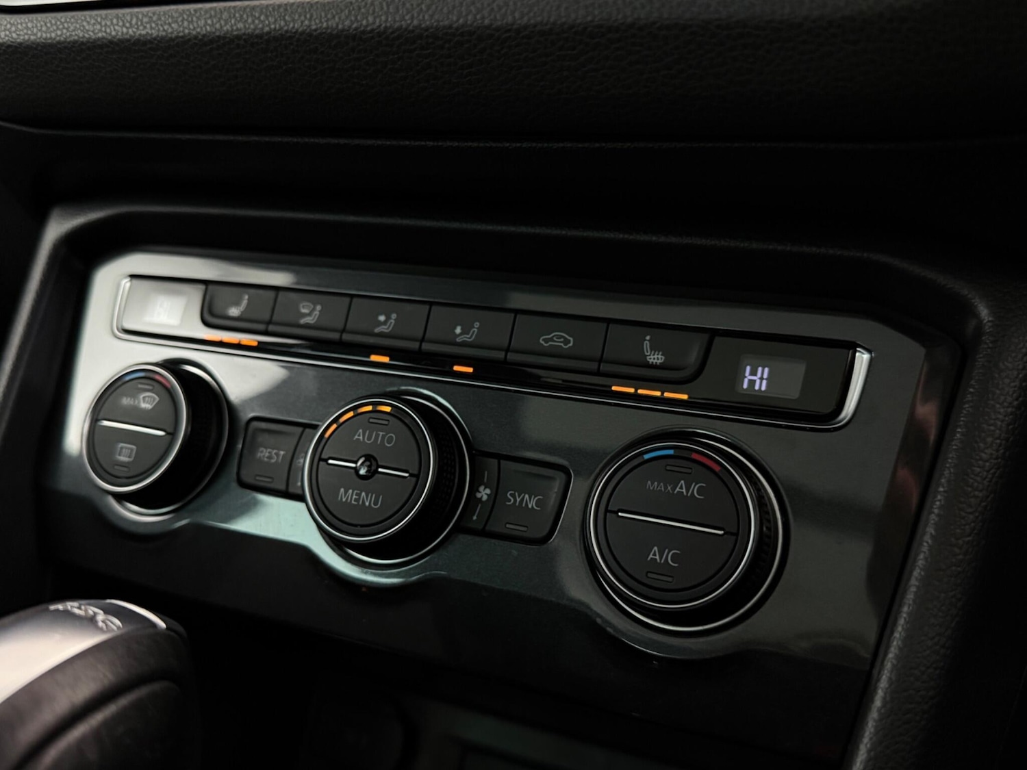 Used Volkswagen Tiguan 2018 for sale - 77587416: Photo 26