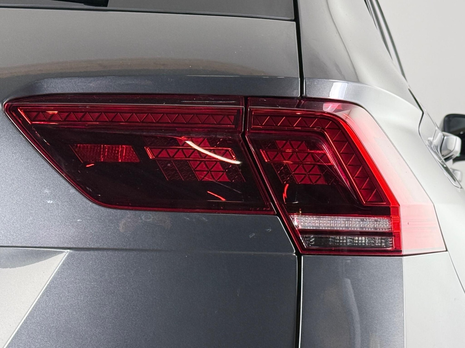 Used Volkswagen Tiguan 2018 for sale - 77587416: Photo 6