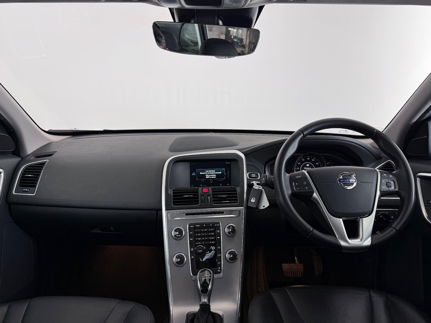 Used Volvo XC60 2017 for sale - 76468354: Photo 23