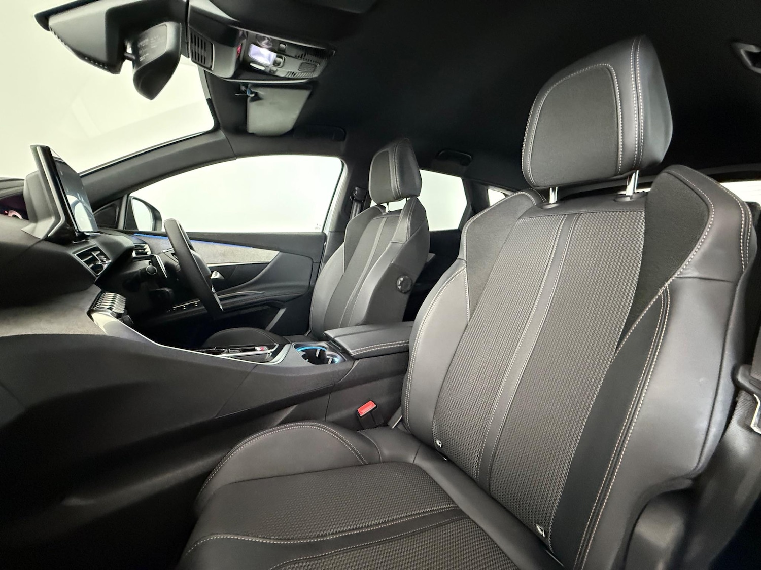 Used Peugeot 3008 2023 for sale - 77181264: Photo 14