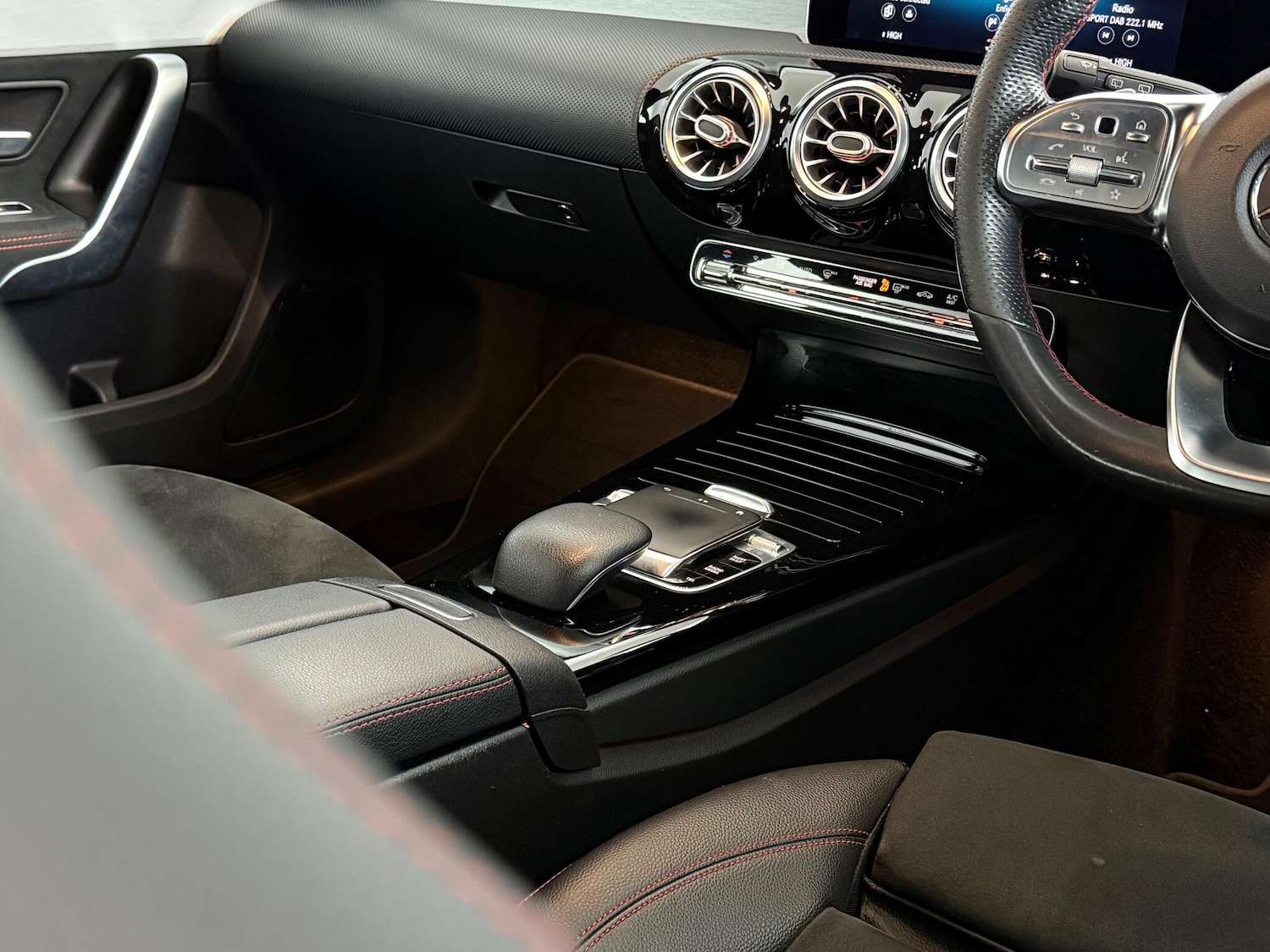 Used Mercedes-Benz A-Class 2019 for sale - 77260257: Photo 34