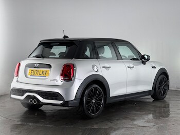 Used MINI Hatch 2021 for sale - 77511544: Photo