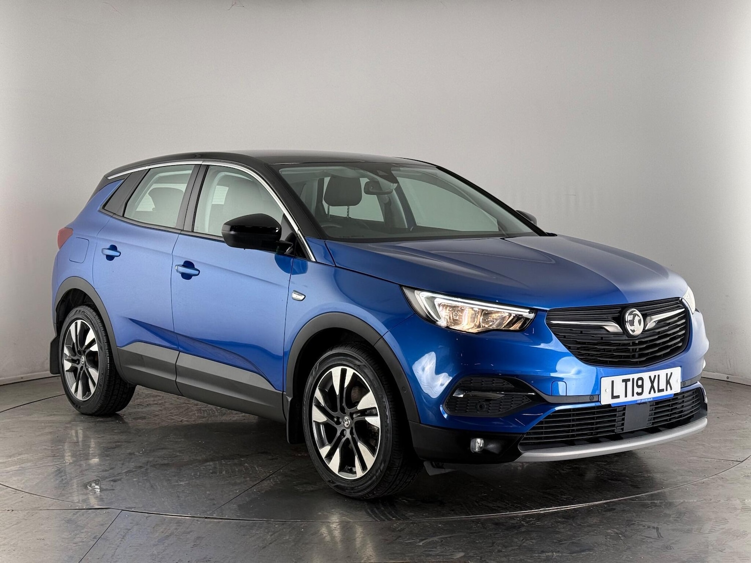 Used Vauxhall Grandland X 2019 for sale - 76468145: Photo 1