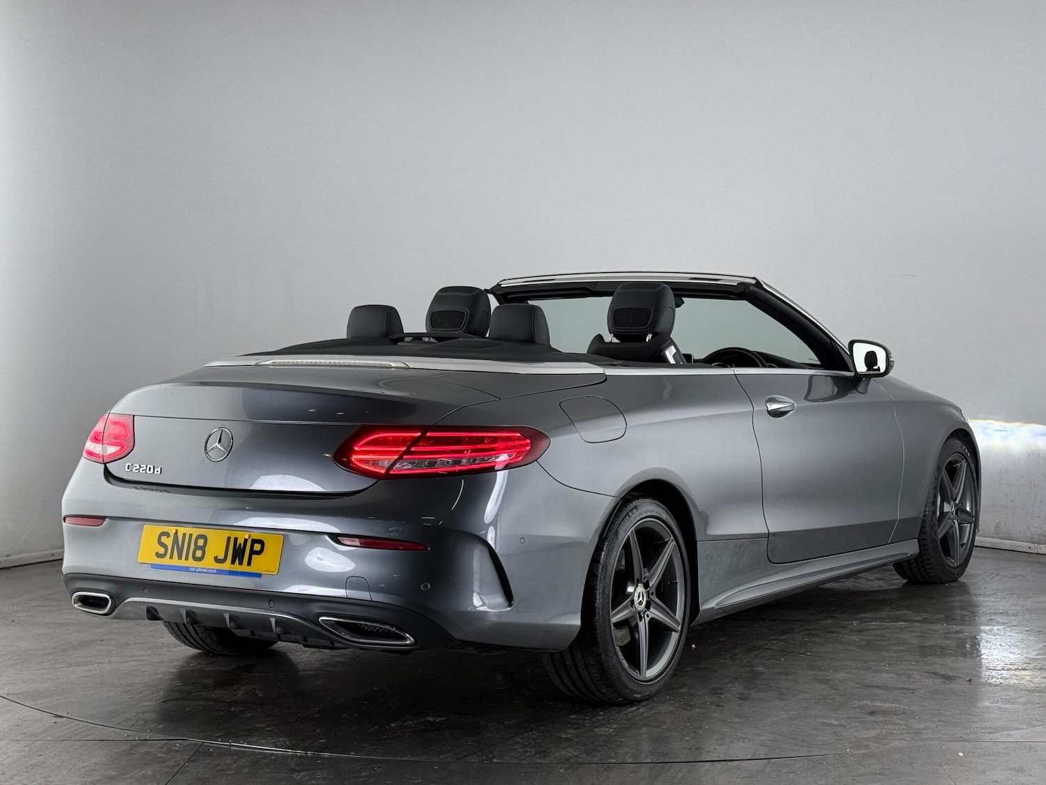 Used Mercedes-Benz C Class 2018 for sale - 77260200: Photo 6