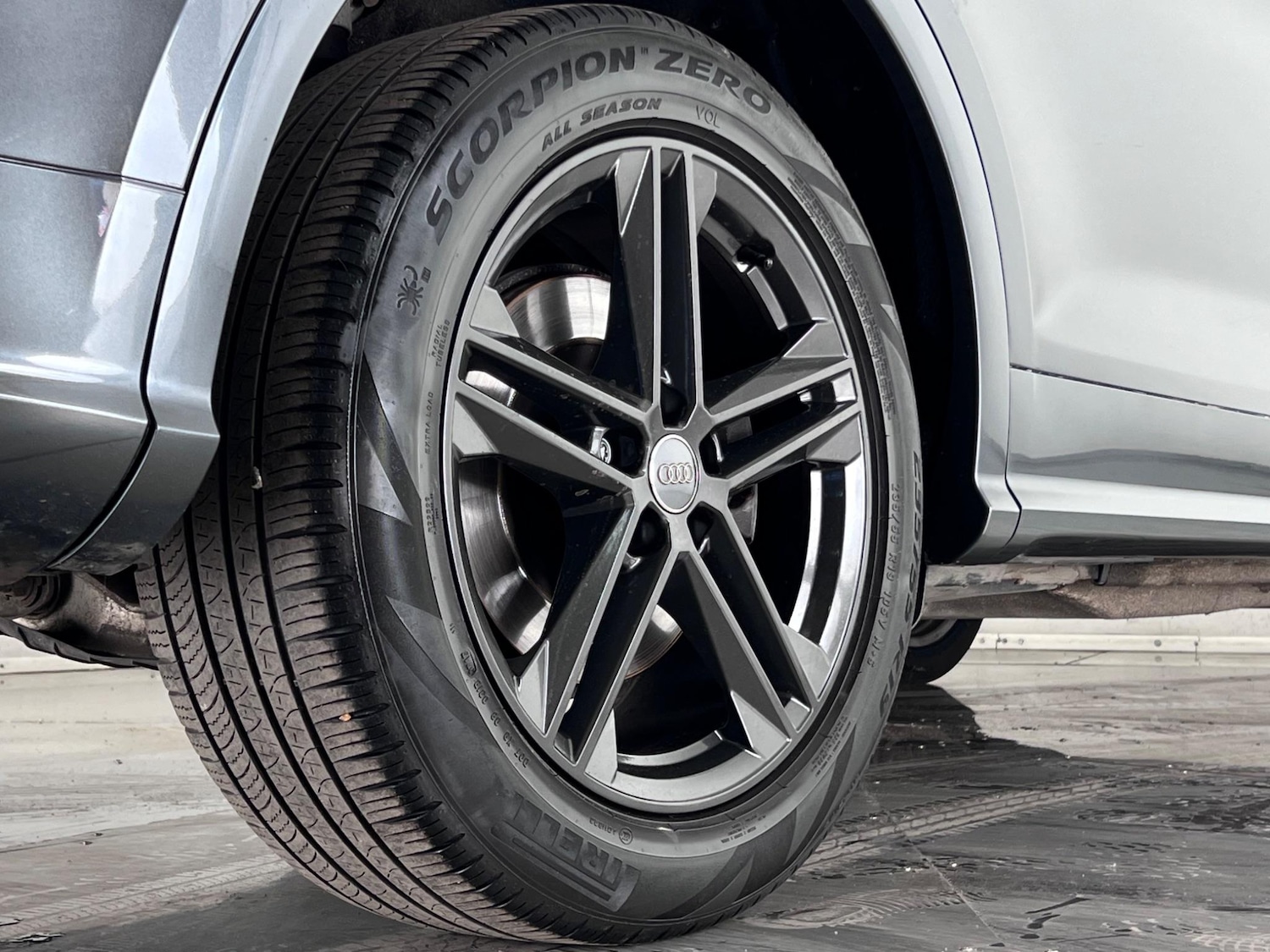 Used Audi Q5 2017 for sale - 76608341: Photo 11