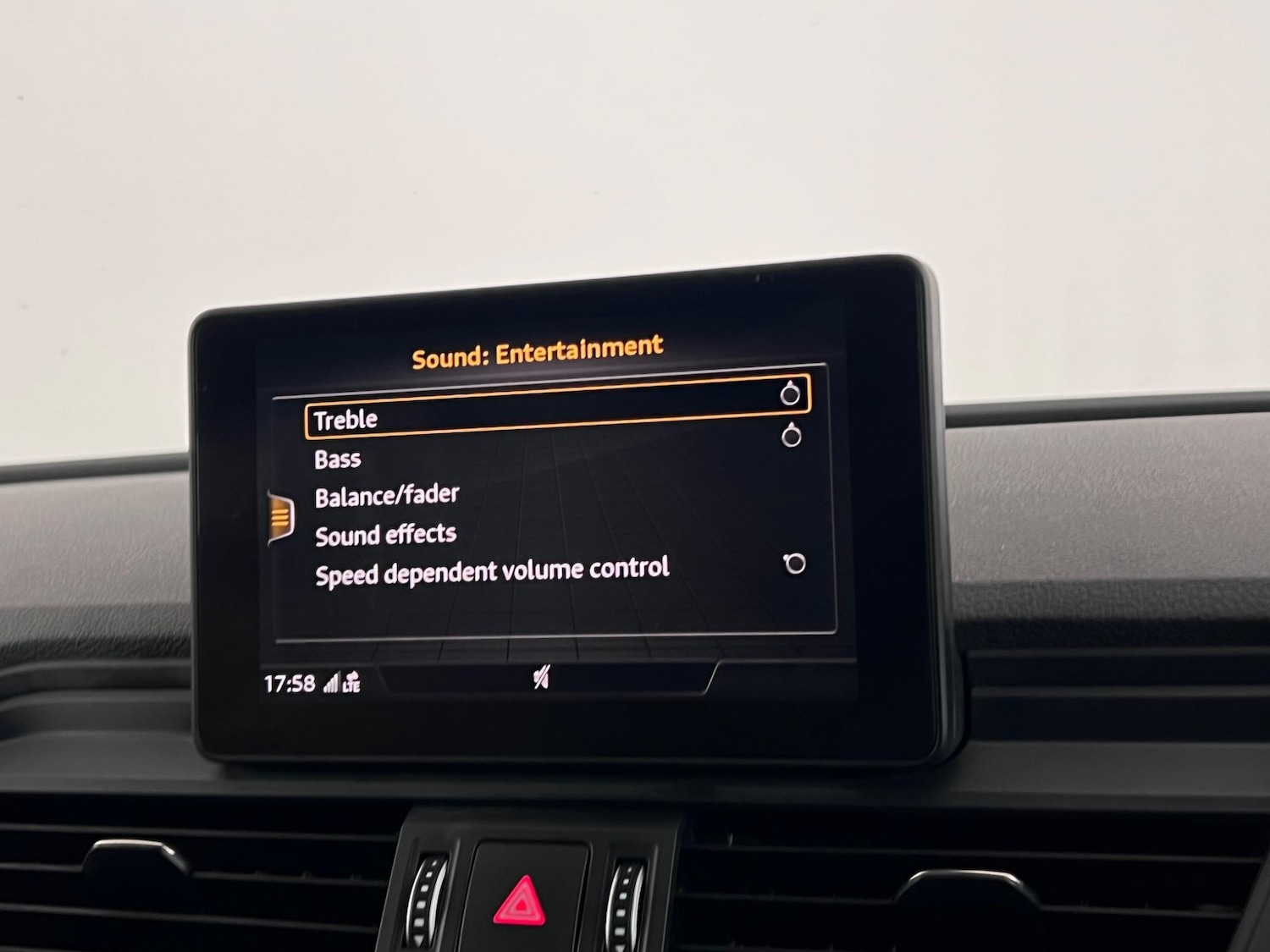 Used Audi Q5 2017 for sale - 76608341: Photo 30