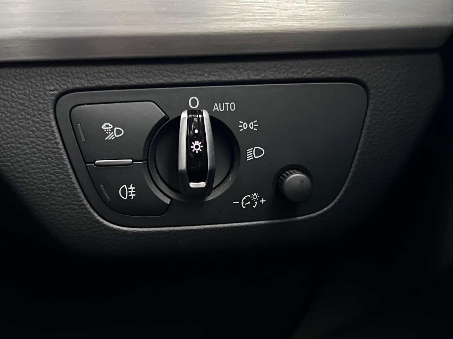 Used Audi Q5 2017 for sale - 76608341: Photo 39