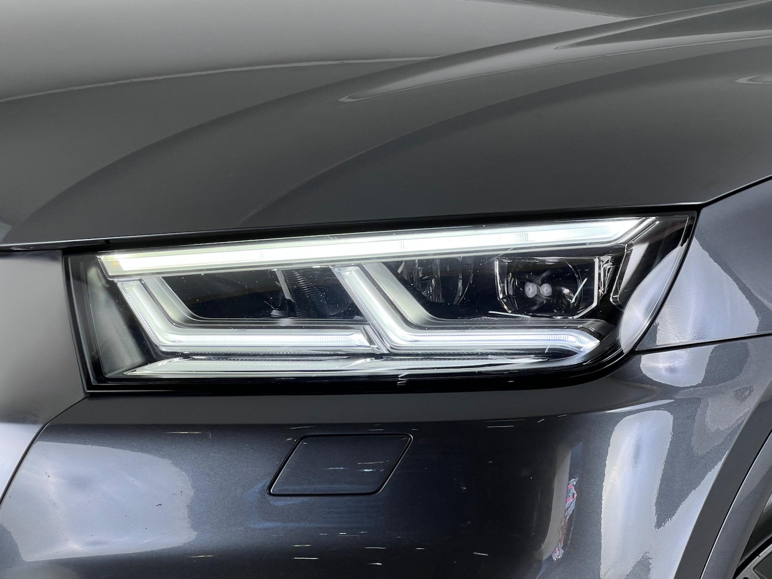 Used Audi Q5 2017 for sale - 76608341: Photo 9