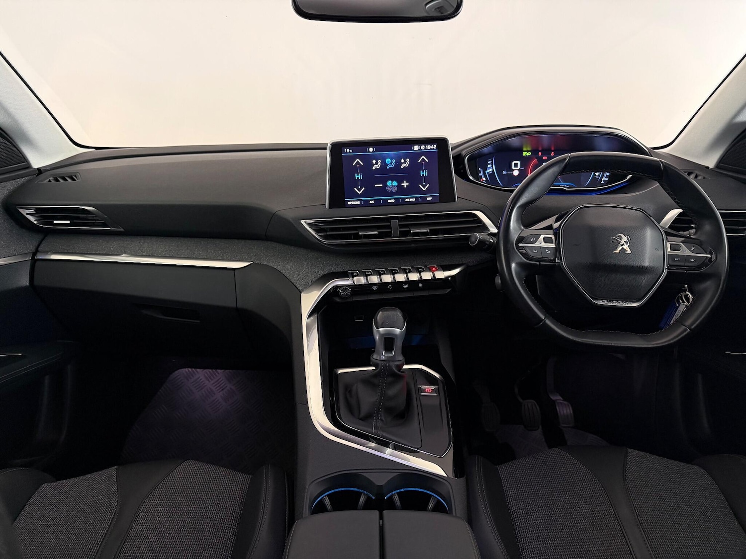 Used Peugeot 3008 2020 for sale - 77242911: Photo 17