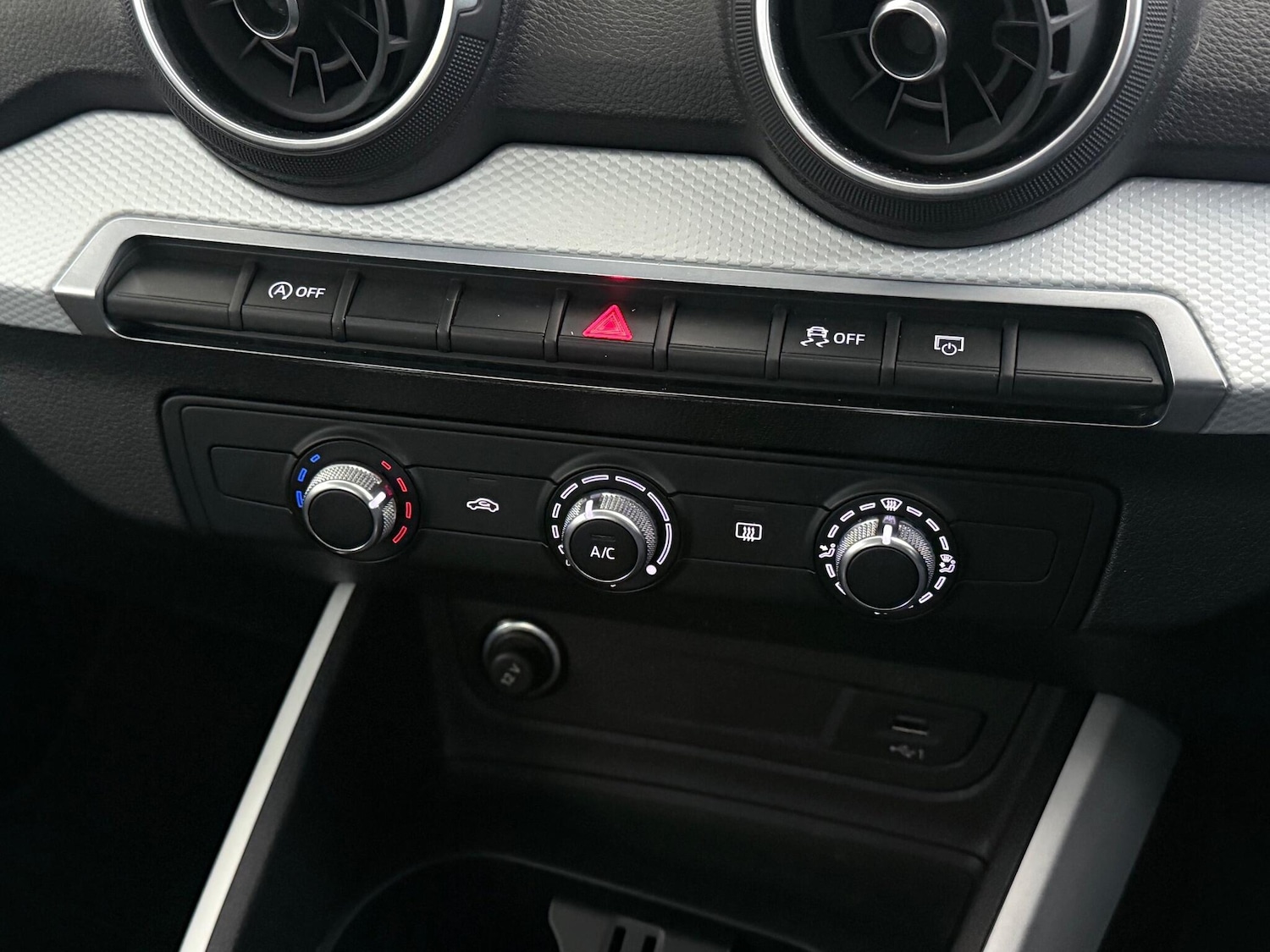 Used Audi Q2 2020 for sale - 76850440: Photo 40