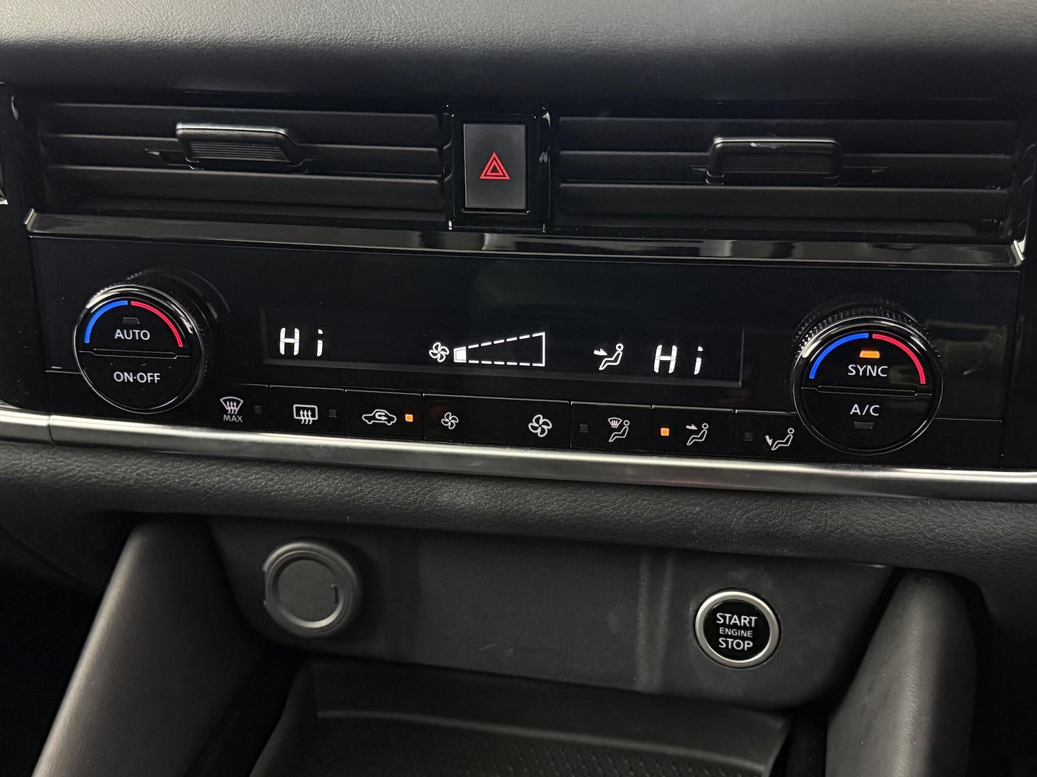 Used Nissan Qashqai for sale - 76468111: Photo 39