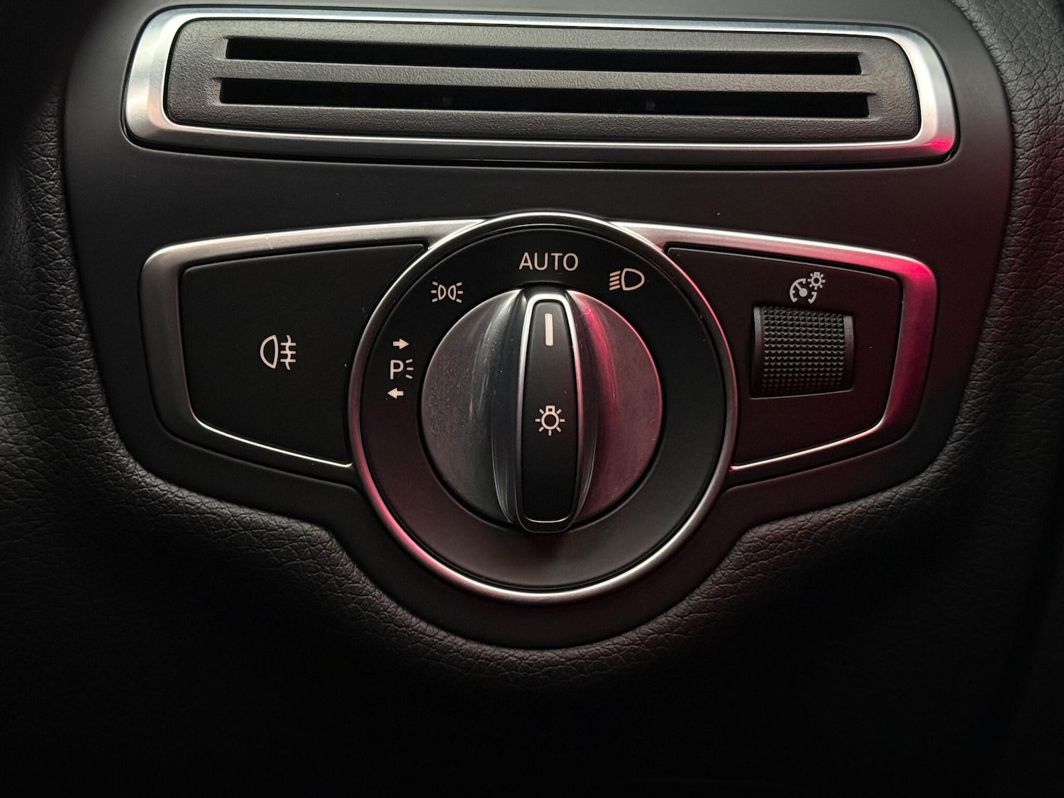 Used Mercedes-Benz C Class 2021 for sale - 77180991: Photo 23