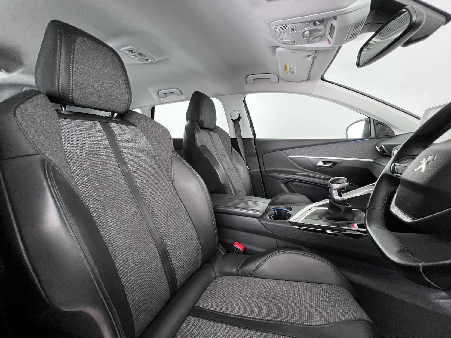 Used Peugeot 5008 2018 for sale - 76997891: Photo 14