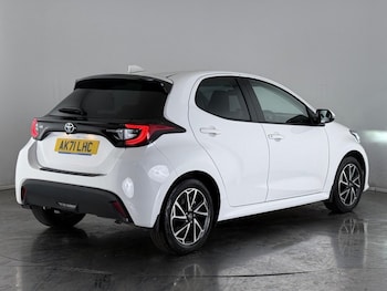 Used Toyota Yaris 2022 for sale - 76323328: Photo
