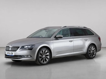 Used Skoda Superb 2016 for sale - 78947670: Photo