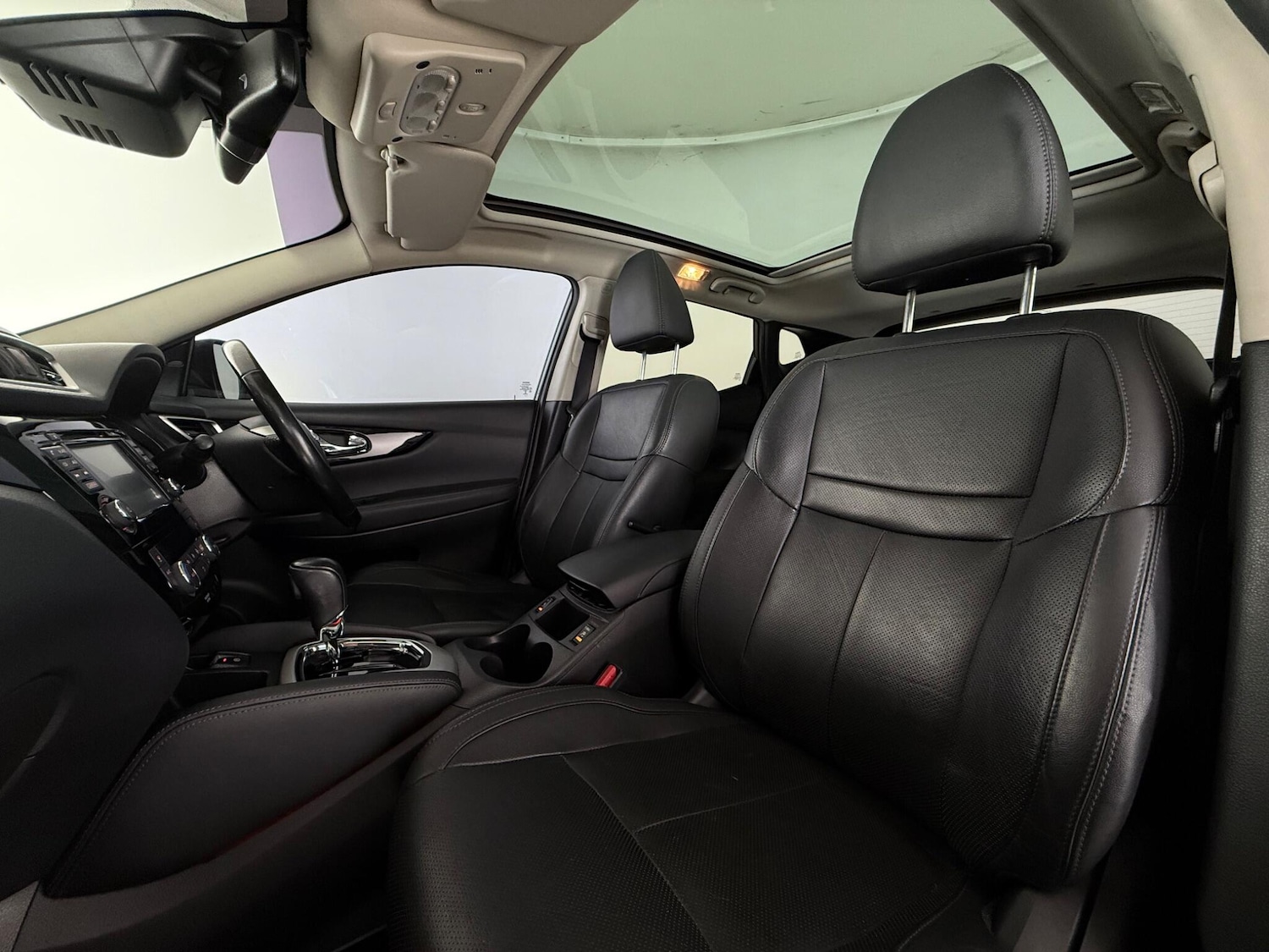 Used Nissan Qashqai 2017 for sale - 77591199: Photo 15