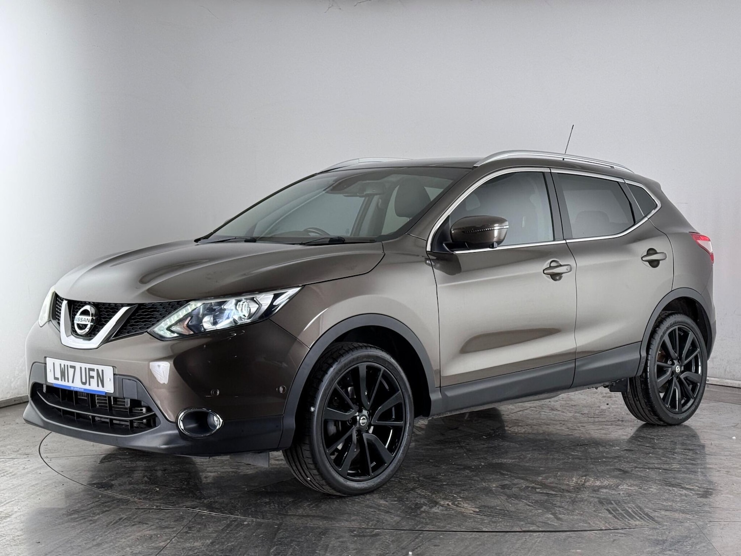 Used Nissan Qashqai 2017 for sale - 77591199: Photo 2