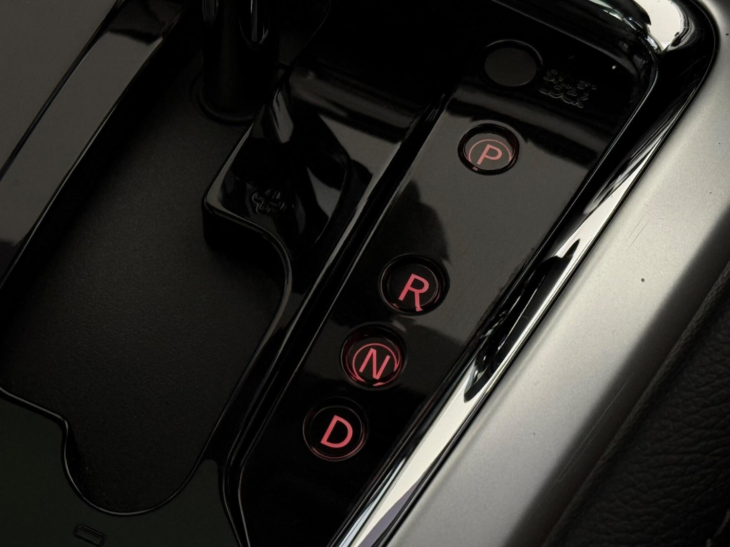 Used Nissan Qashqai 2017 for sale - 77591199: Photo 33