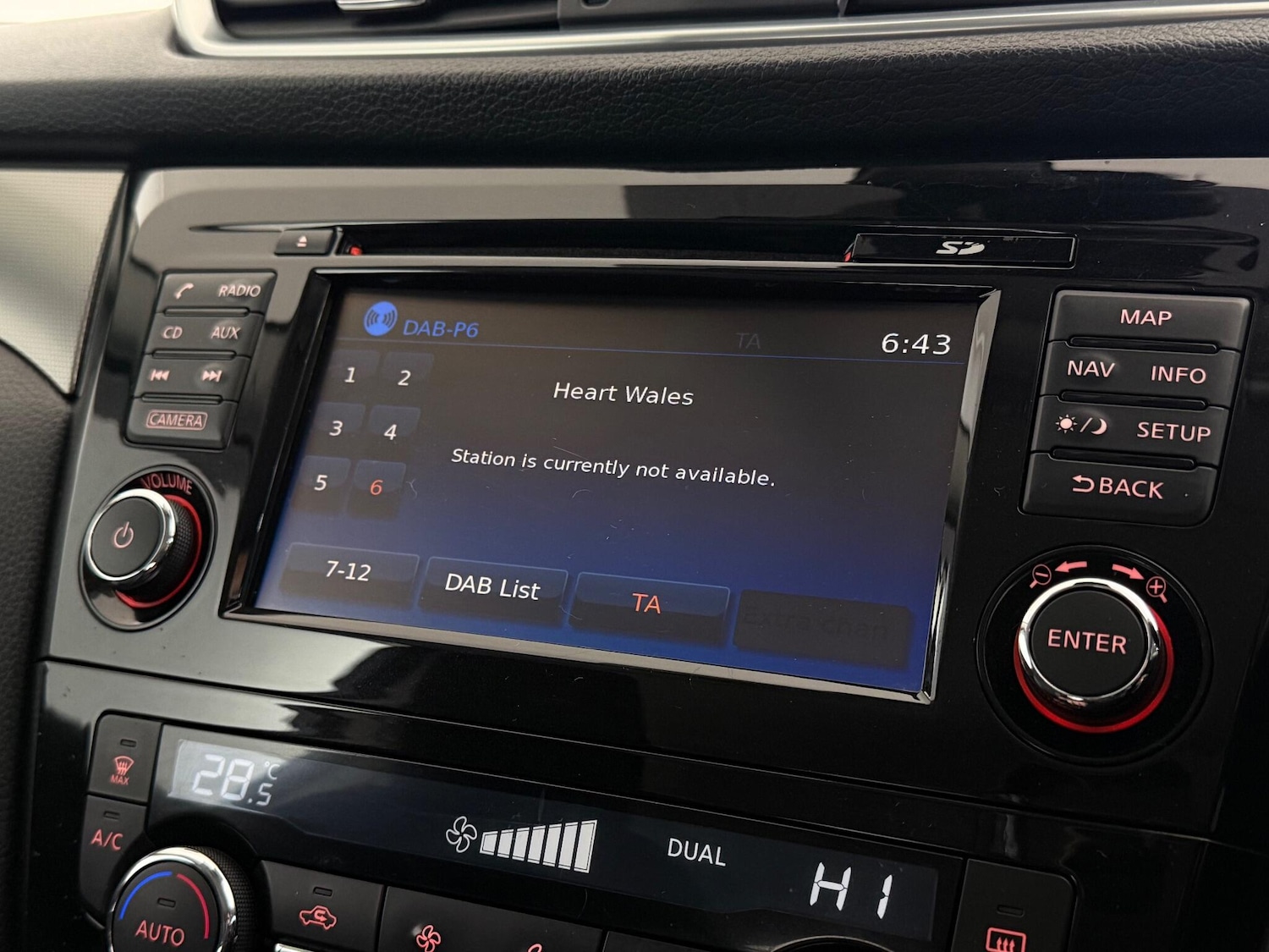 Used Nissan Qashqai 2017 for sale - 77222263: Photo 25