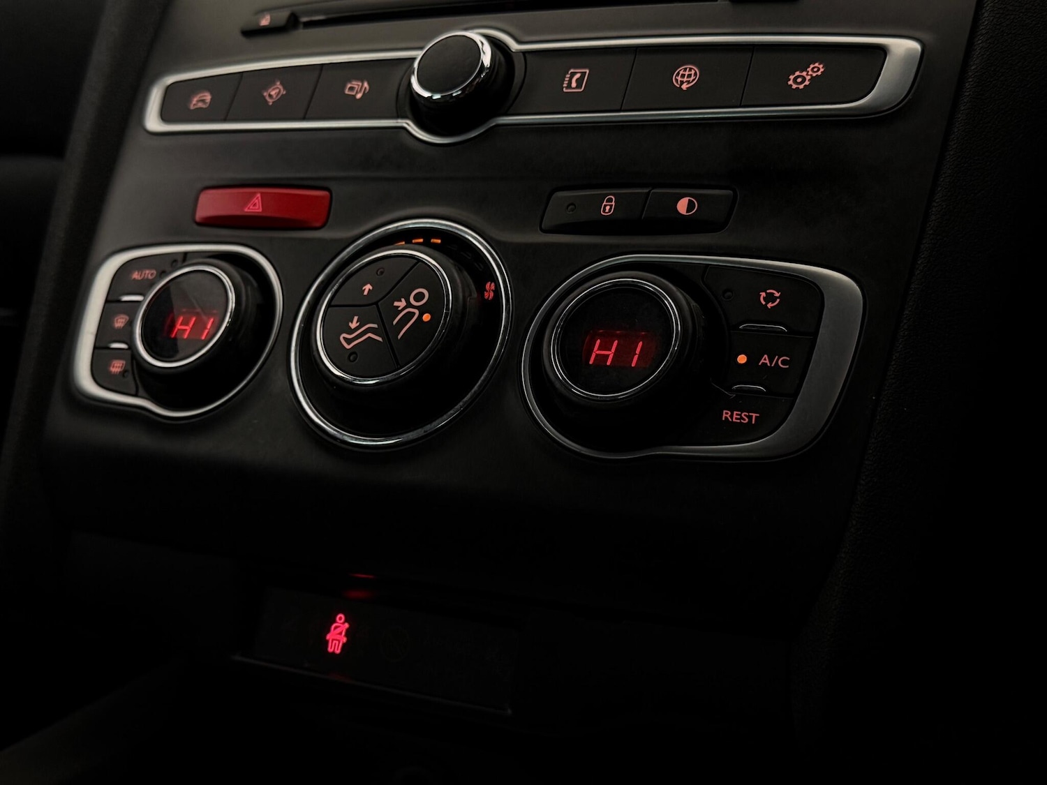 Used DS Automobiles DS 4 Crossback 2016 for sale - 76468063: Photo 40