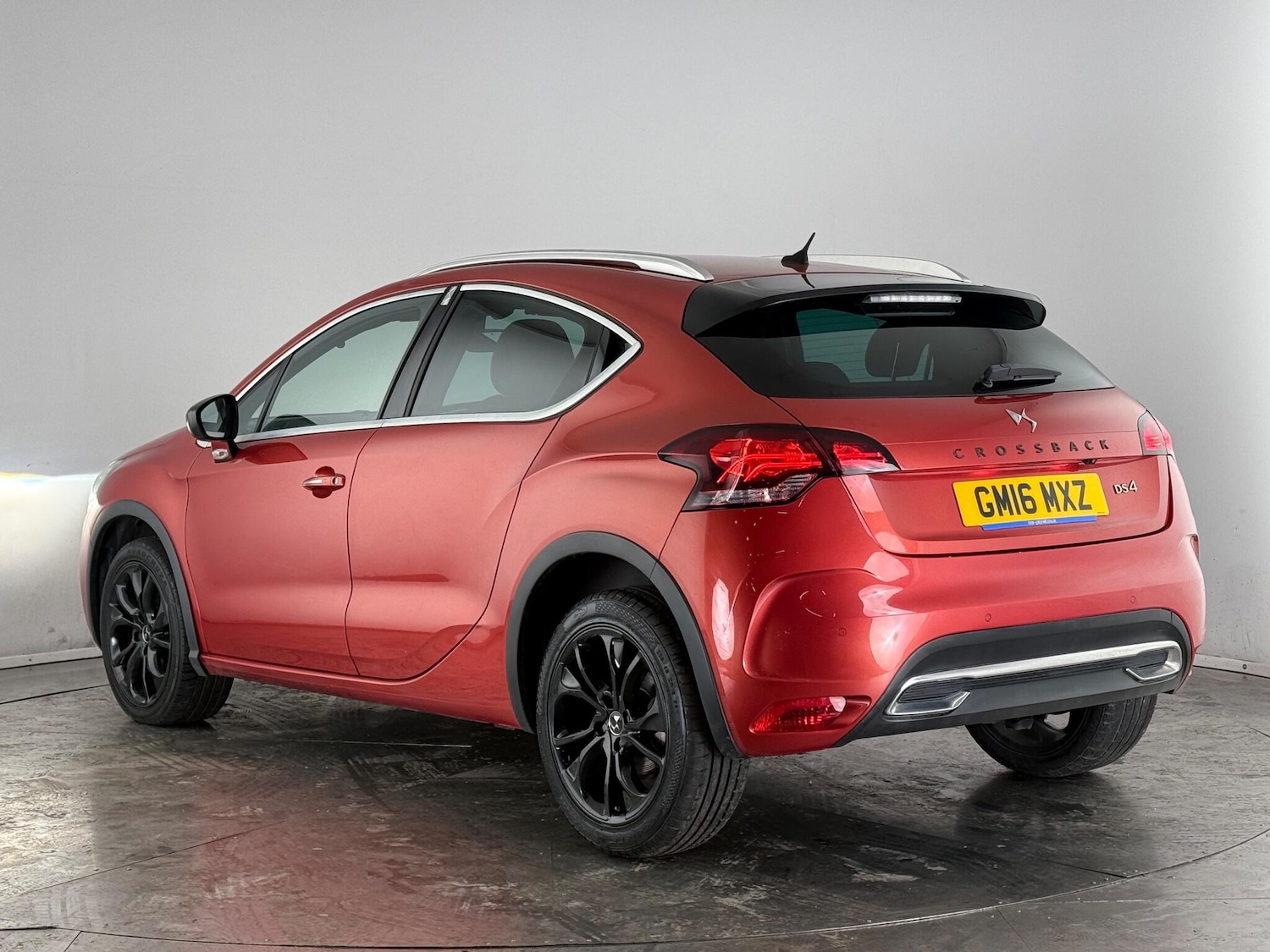 Used DS Automobiles DS 4 Crossback 2016 for sale - 76468063: Photo 5