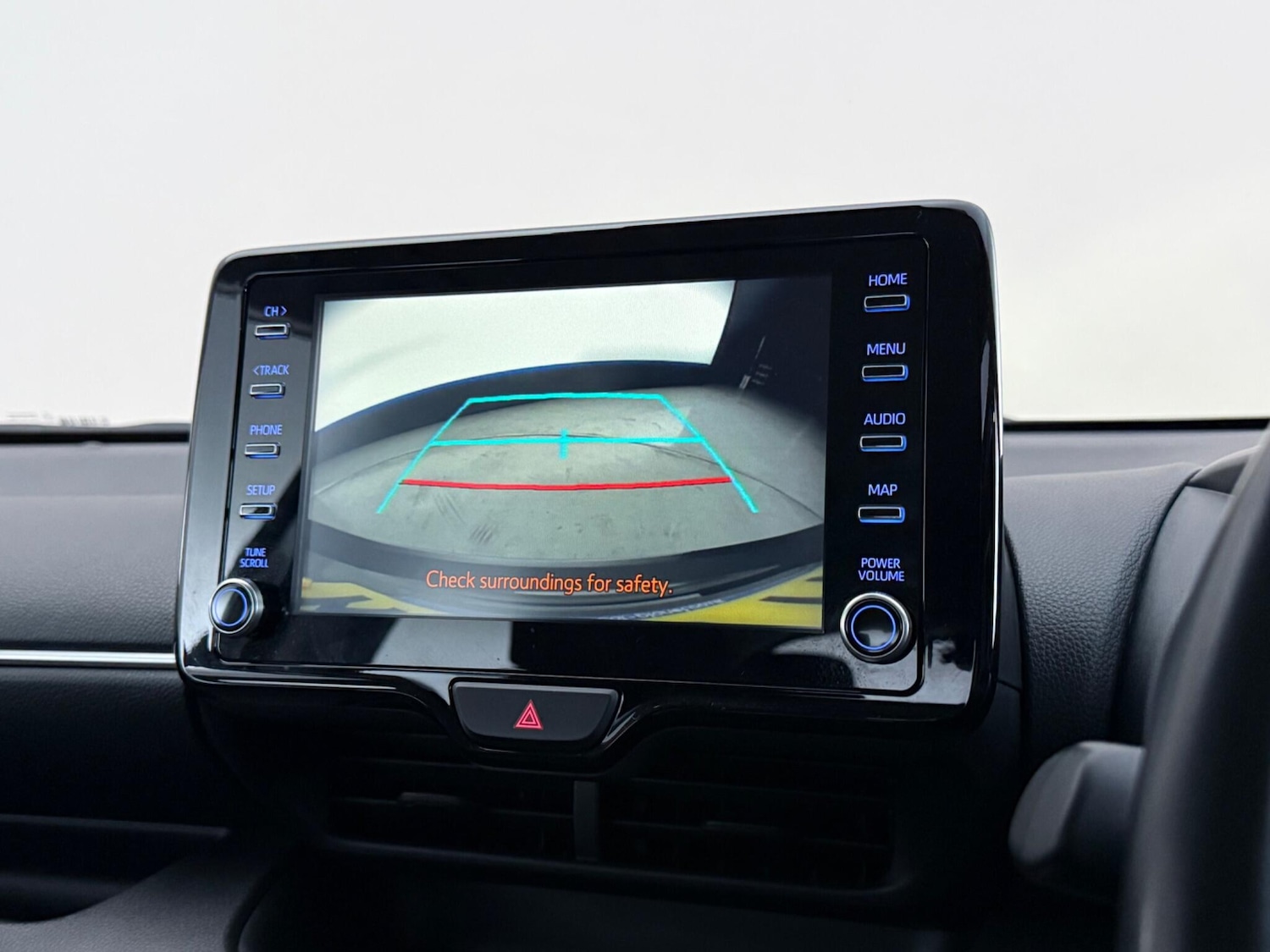 Used Toyota Yaris 2023 for sale - 78185854: Photo 25