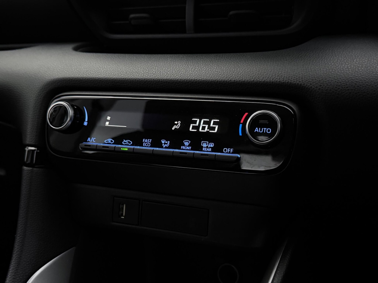 Used Toyota Yaris 2023 for sale - 78185854: Photo 28