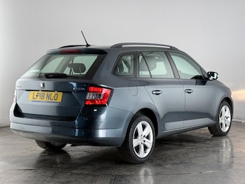 Used Skoda Fabia 2018 for sale - 77754427: Photo