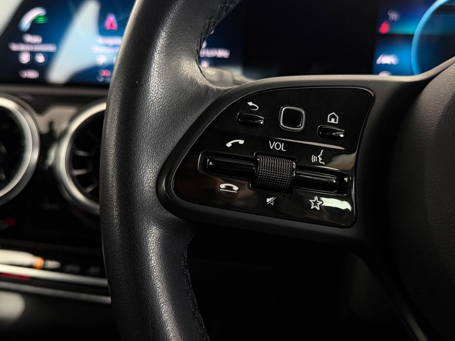 Used Mercedes-Benz A-Class 2018 for sale - 77221886: Photo 17