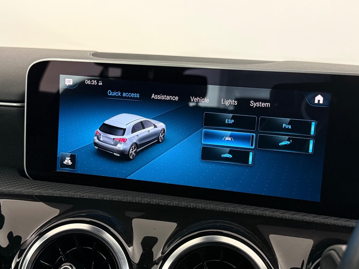 Used Mercedes-Benz A-Class 2018 for sale - 77221886: Photo 30