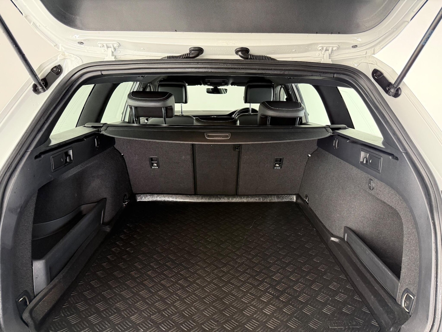 Used Volkswagen Passat 2016 for sale - 76484383: Photo 10