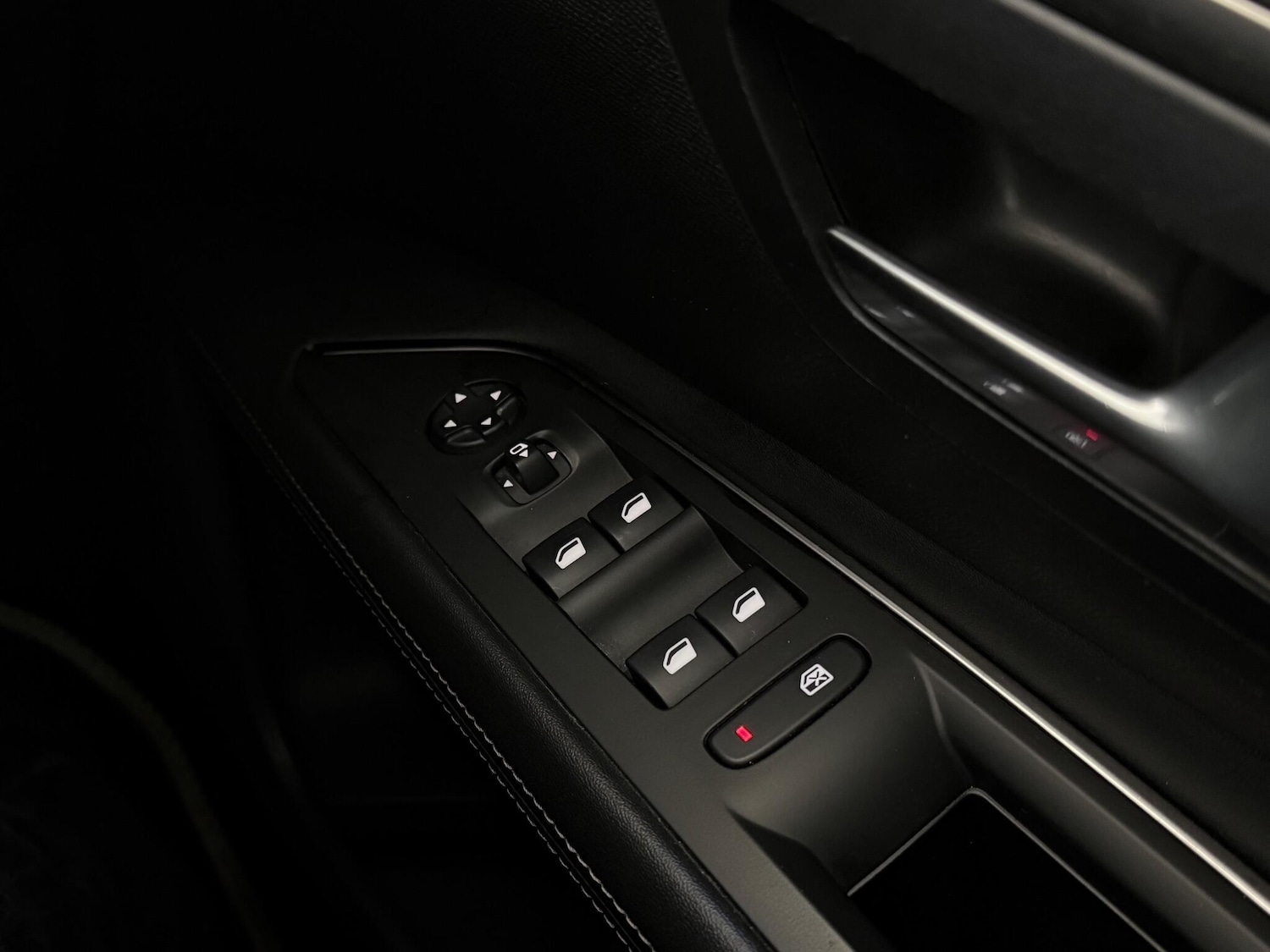 Used Peugeot 3008 2019 for sale - 77259819: Photo 19