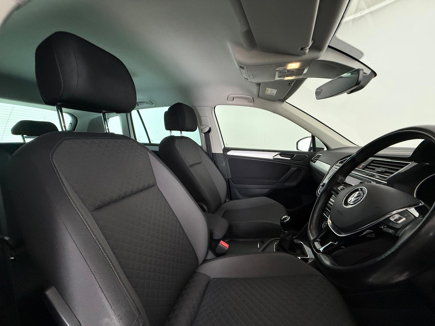 Used Volkswagen Tiguan 2017 for sale - 77221556: Photo 12